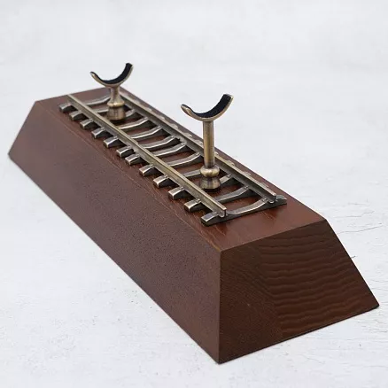 Сувенир «Золотой костыль» МП-41518