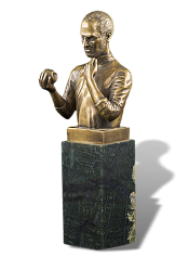 памятная статуэтка Стиву Джобсу